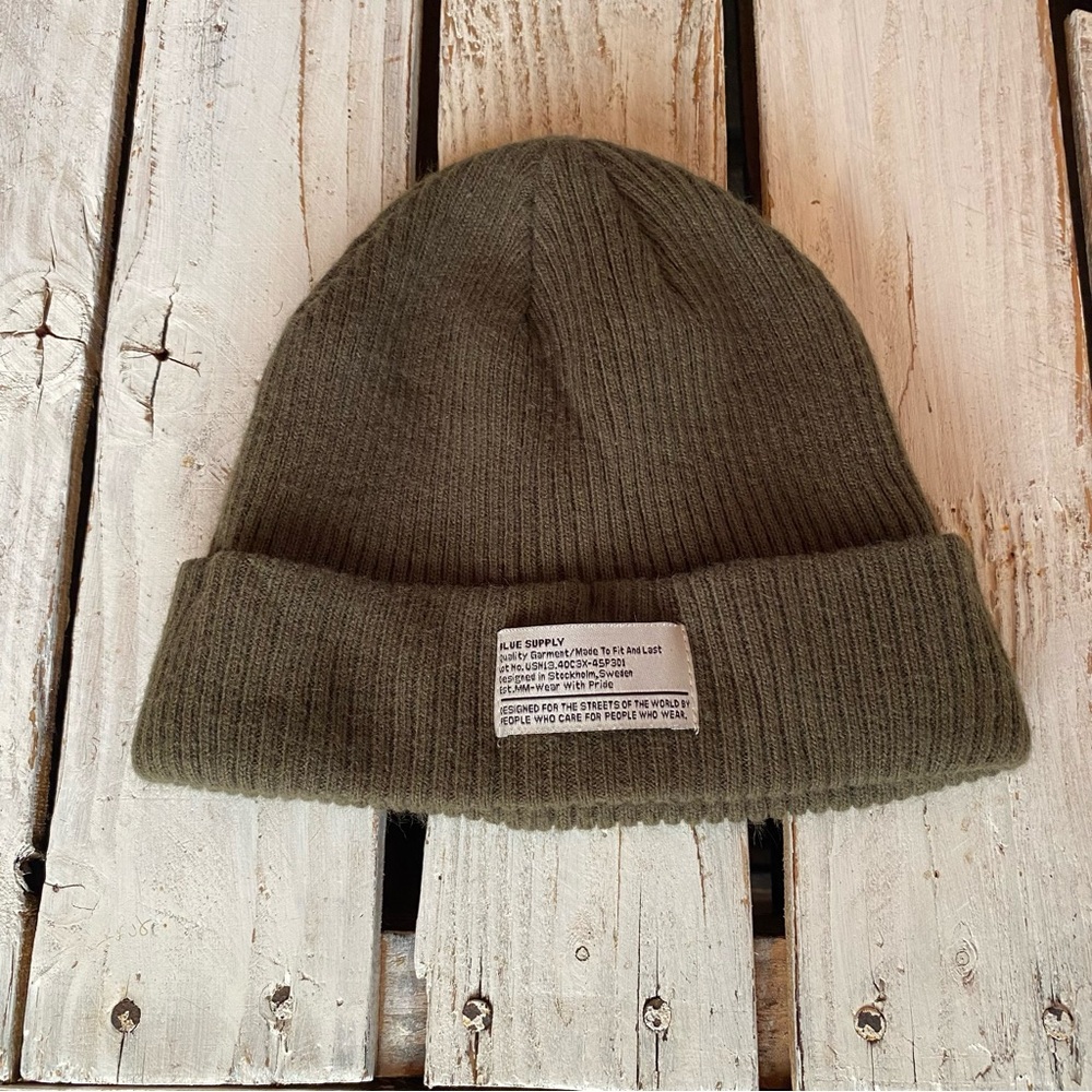 VTG Divided H&M Olive Green Ribbed Beanie